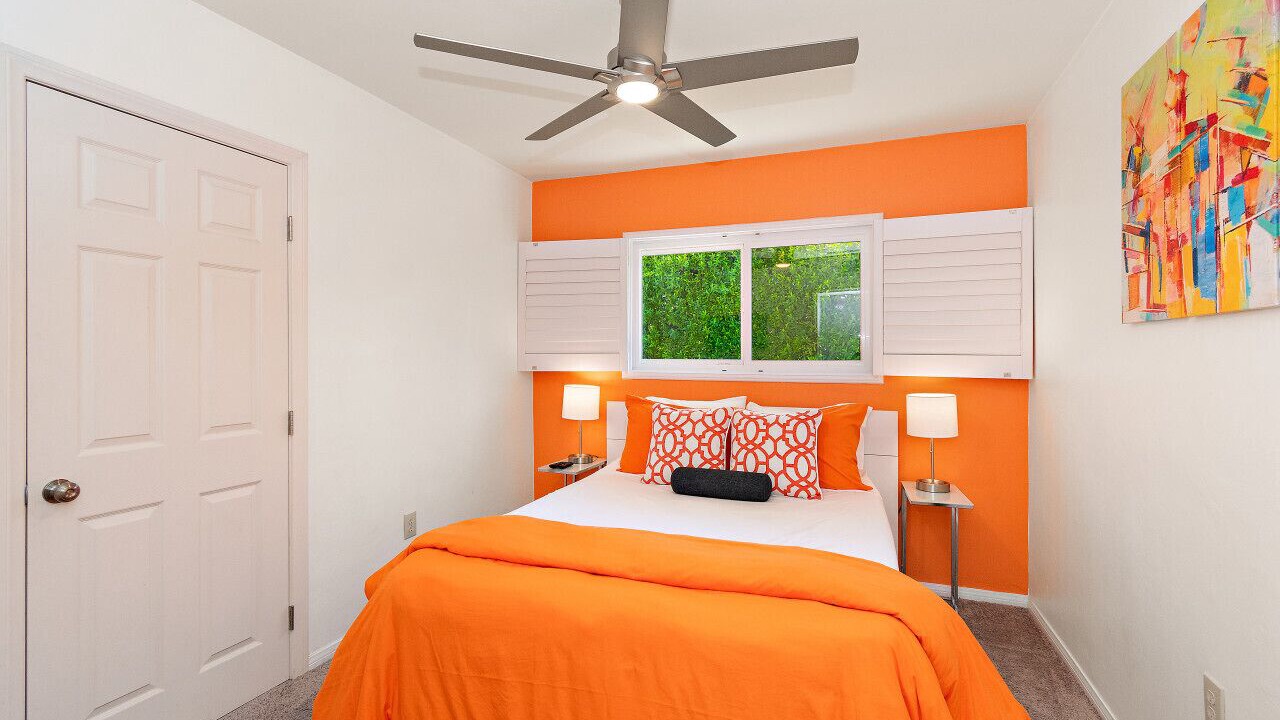 Photo of Bedroom in Racquet Club Estates