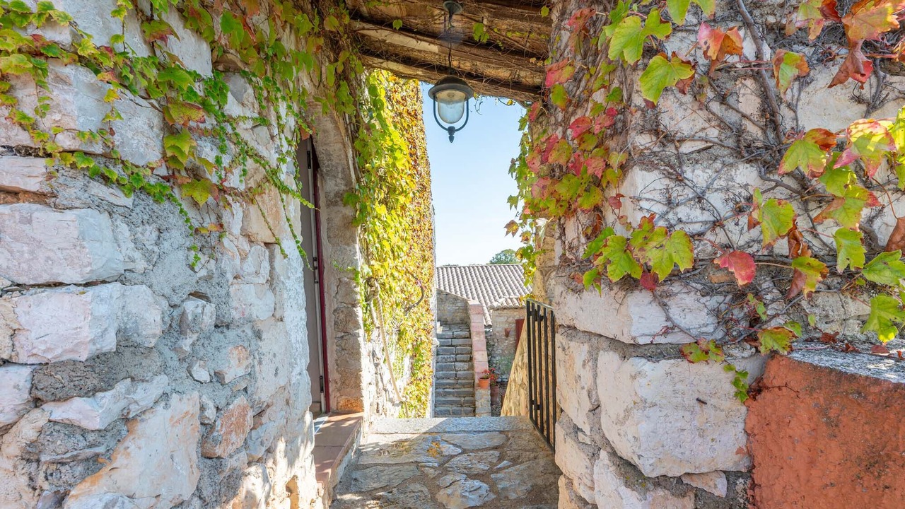 Photo of Outdoor in Viols-en-Laval