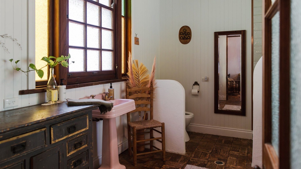 Photo of Bathroom in Mapleton