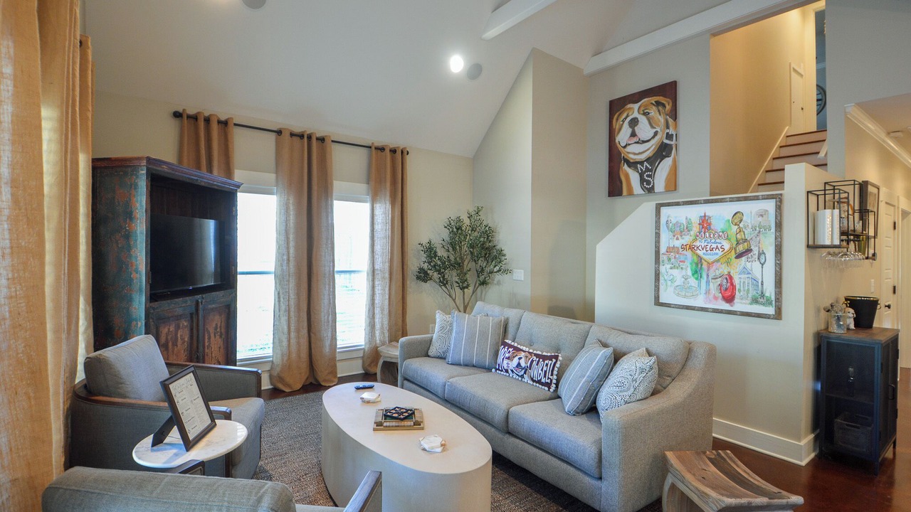 Photo of Livingroom in Starkville