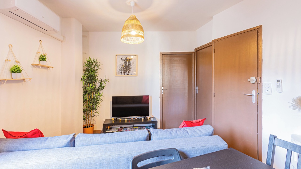 Photo of Livingroom in Beziers City Centre