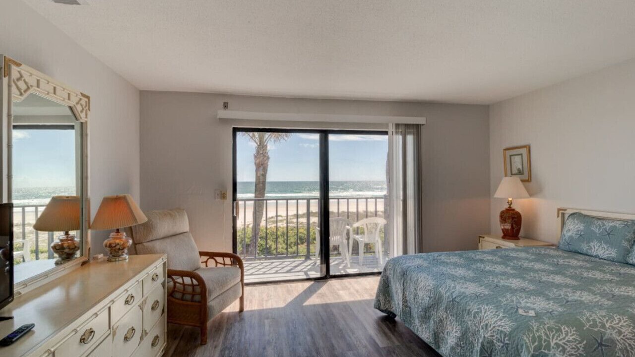 Photo of Bedroom in Southern Shores