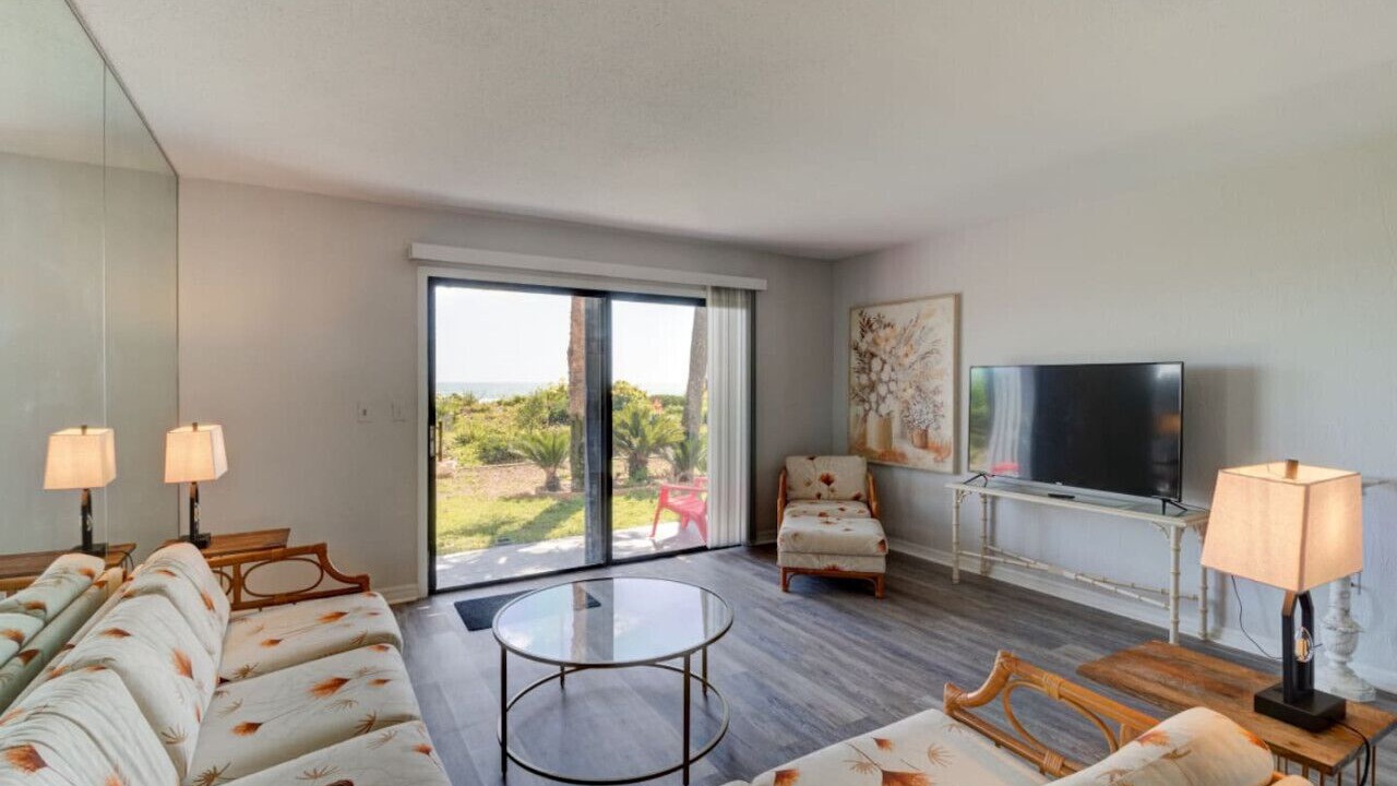 Photo of Livingroom in Southern Shores