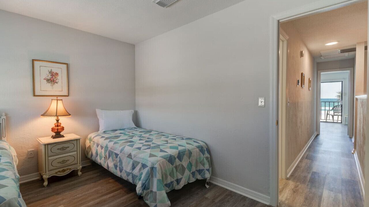 Photo of Bedroom in Southern Shores