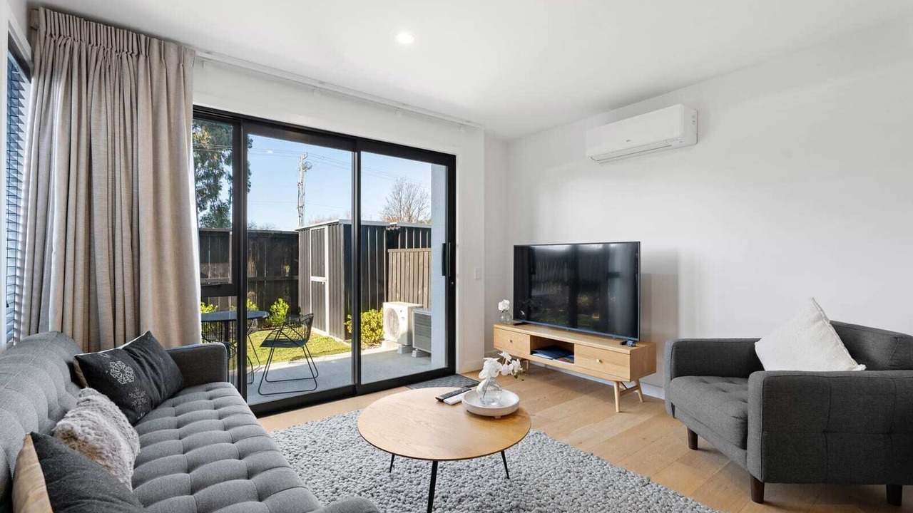 Photo of Livingroom in Albert Town