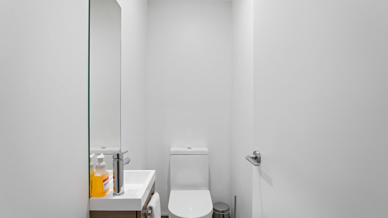 Photo of Bathroom in Albert Town