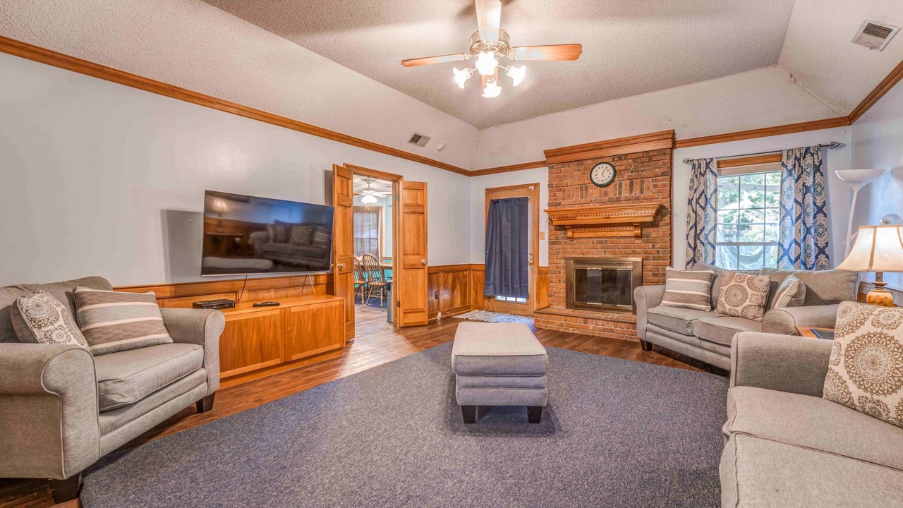 Photo of Bedroom in Bartlett Estates