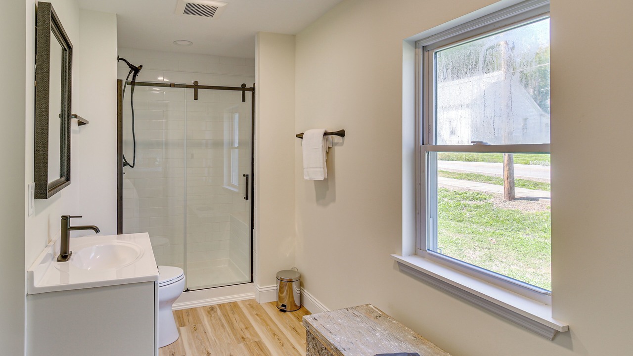 Photo of Bathroom in Defiance