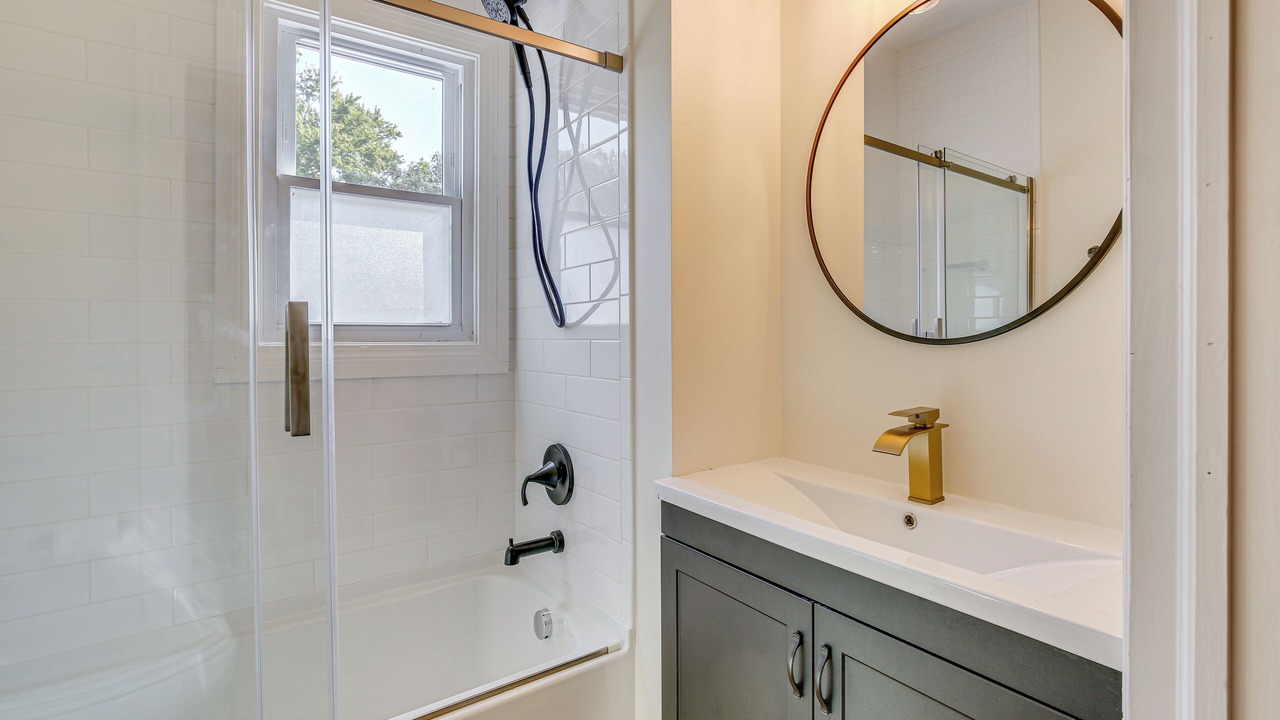 Photo of Bathroom in Defiance