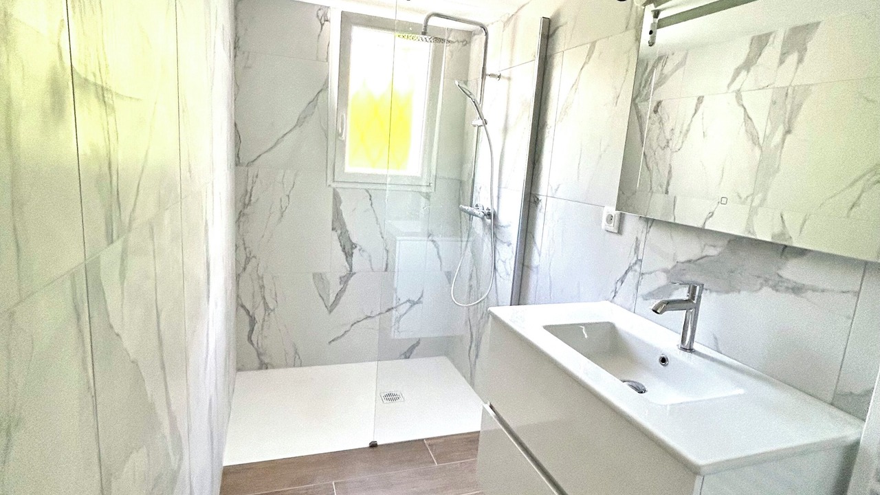 Photo of Bathroom in Vallon-Pont-d'Arc