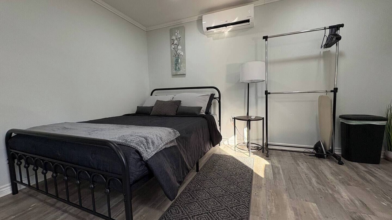 Photo of Bedroom in Turner Park
