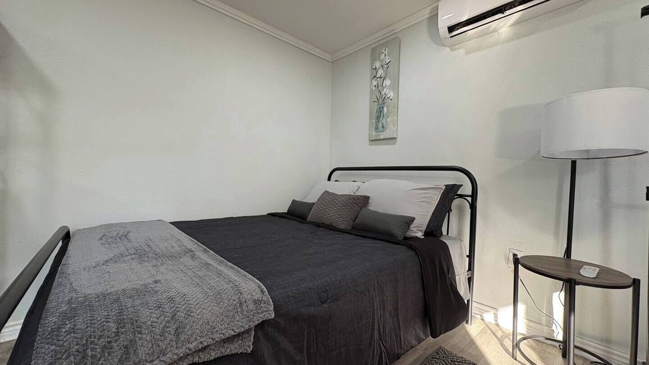 Photo of Bedroom in Turner Park