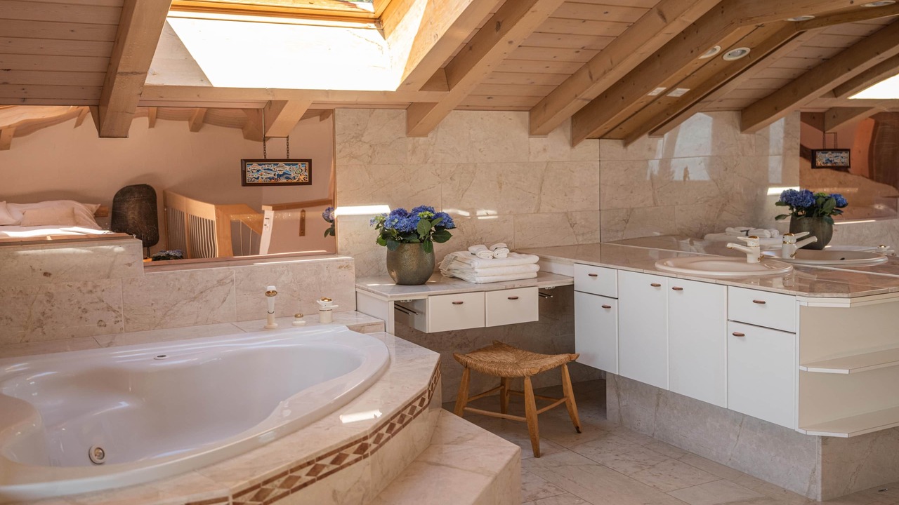 Photo of Bathroom in Goldiwil