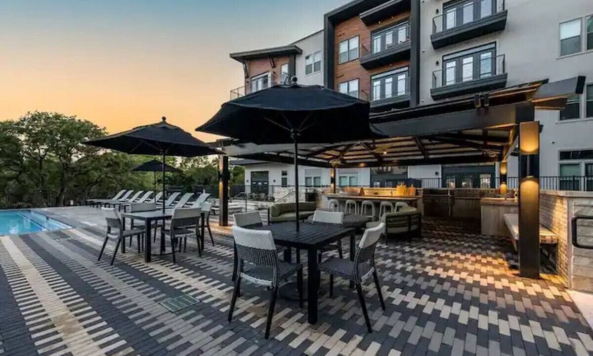 Photo of Outdoor in West Oak Hill