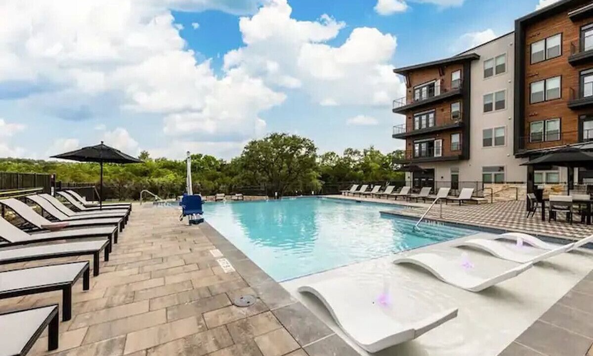 Photo of Outdoor in West Oak Hill