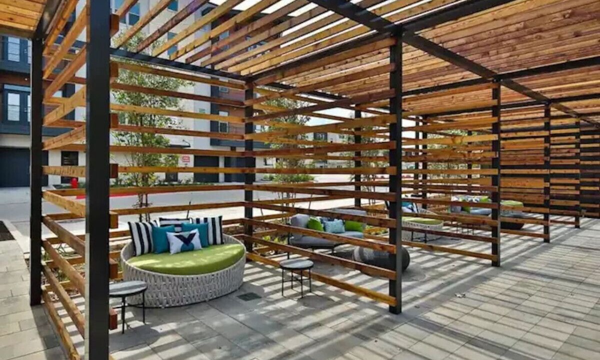 Photo of Outdoor in West Oak Hill