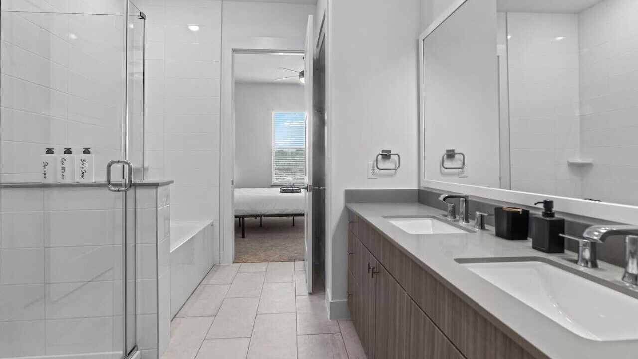 Photo of Bathroom in West Oak Hill