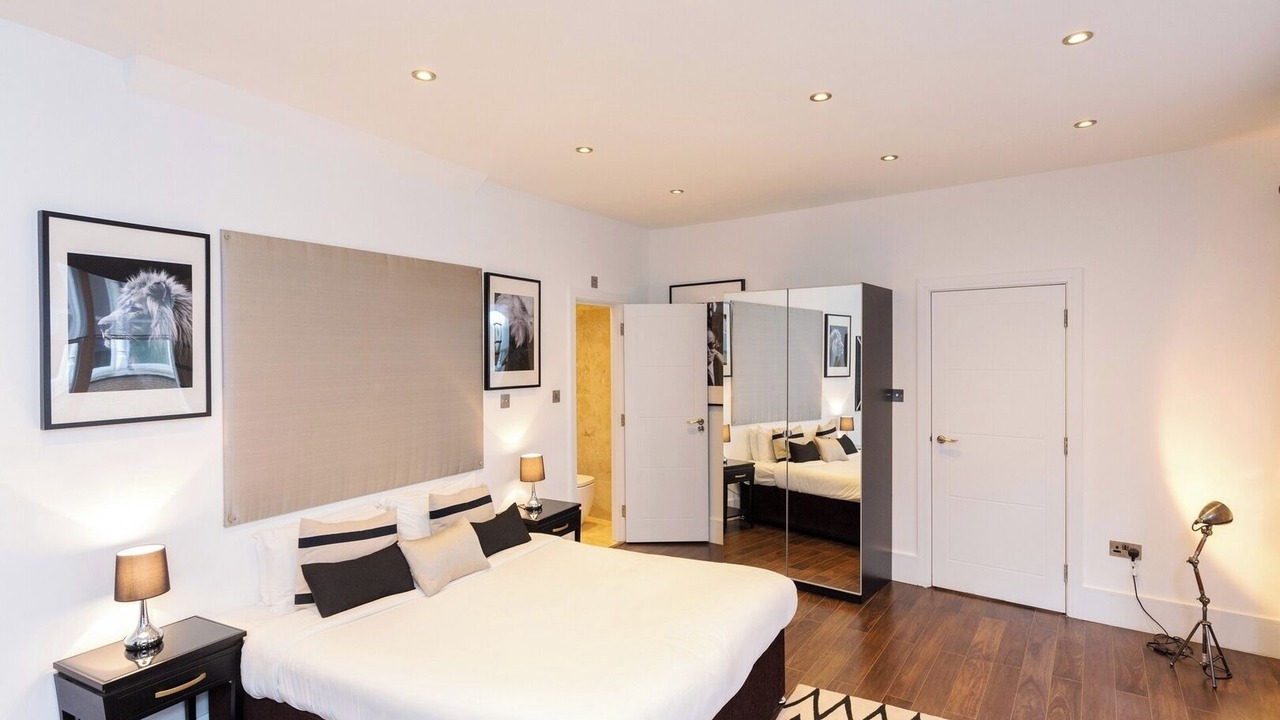 Photo of Others in The City of London