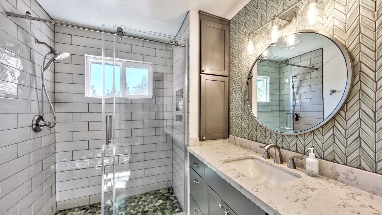 Photo of Bathroom in Lakeside Park
