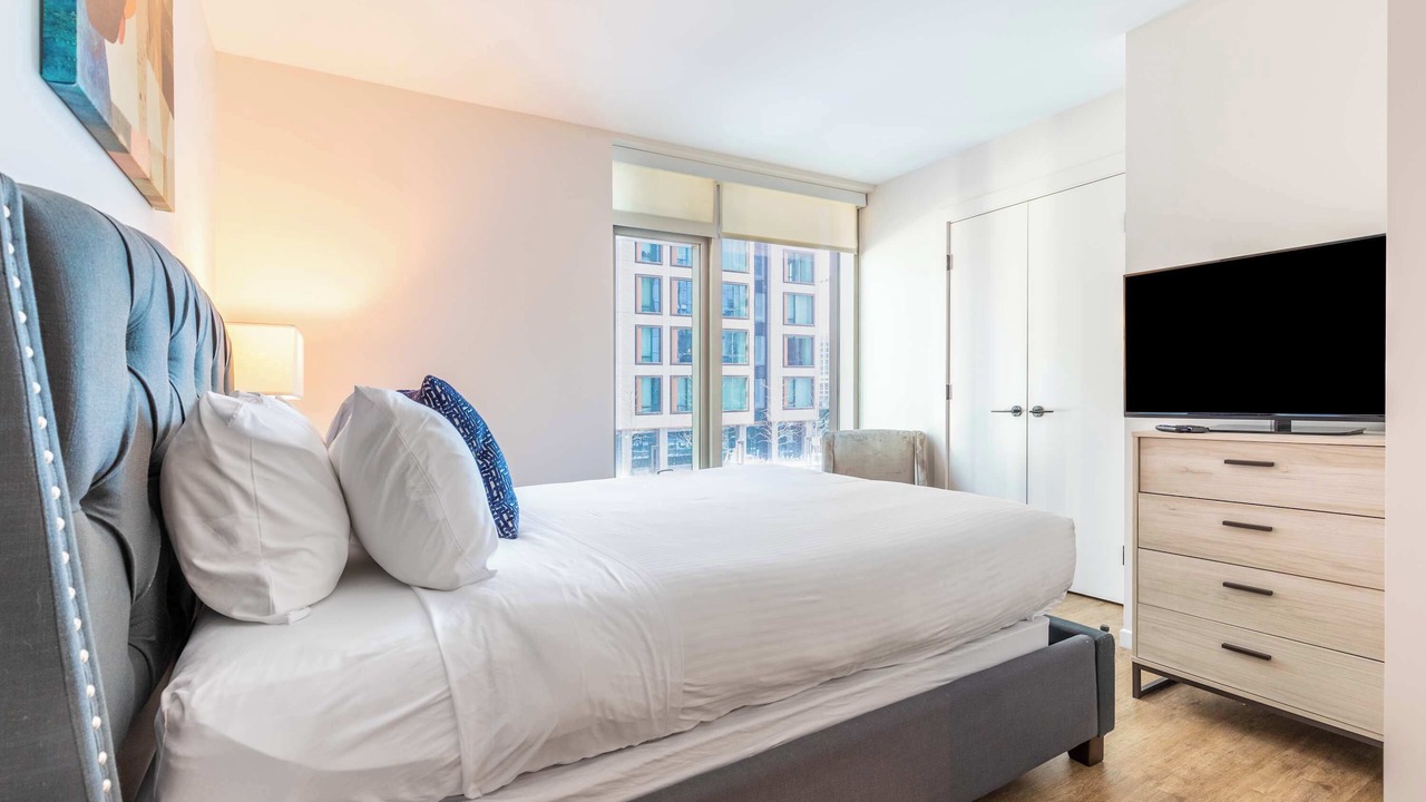 Photo of Bedroom in Seaport District