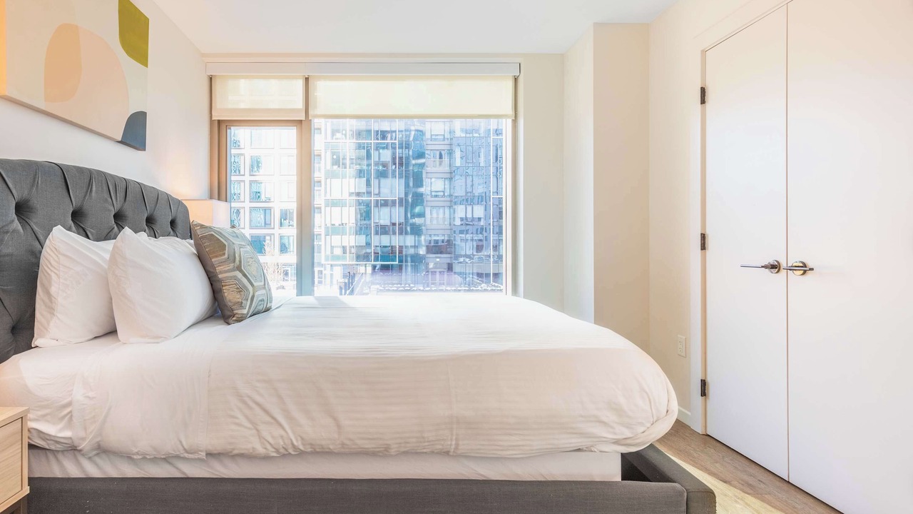 Photo of Bedroom in Seaport District