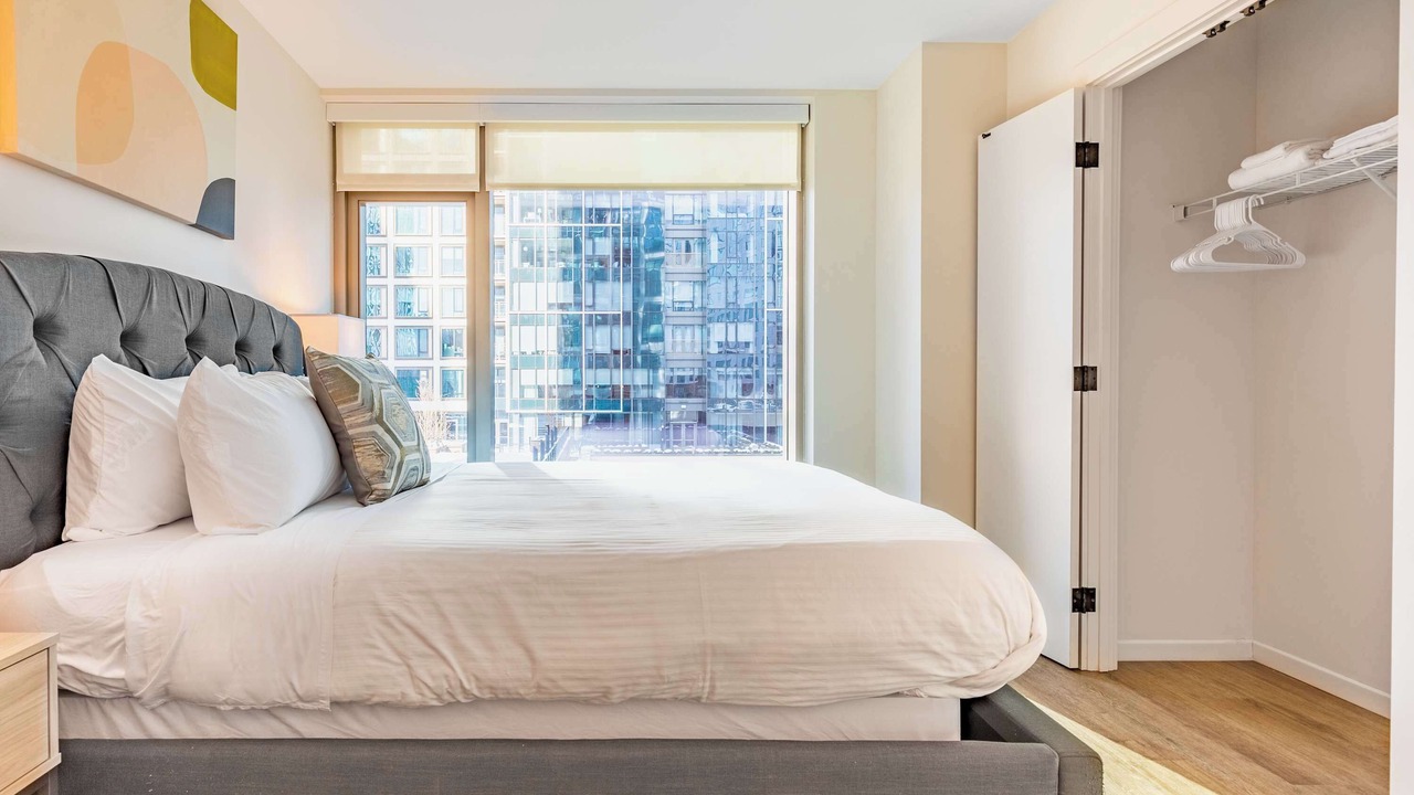 Photo of Bedroom in Seaport District