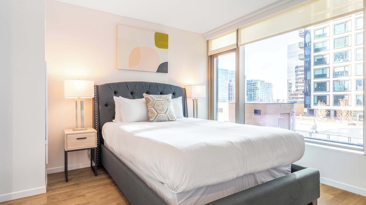 Photo of Bedroom in Seaport District
