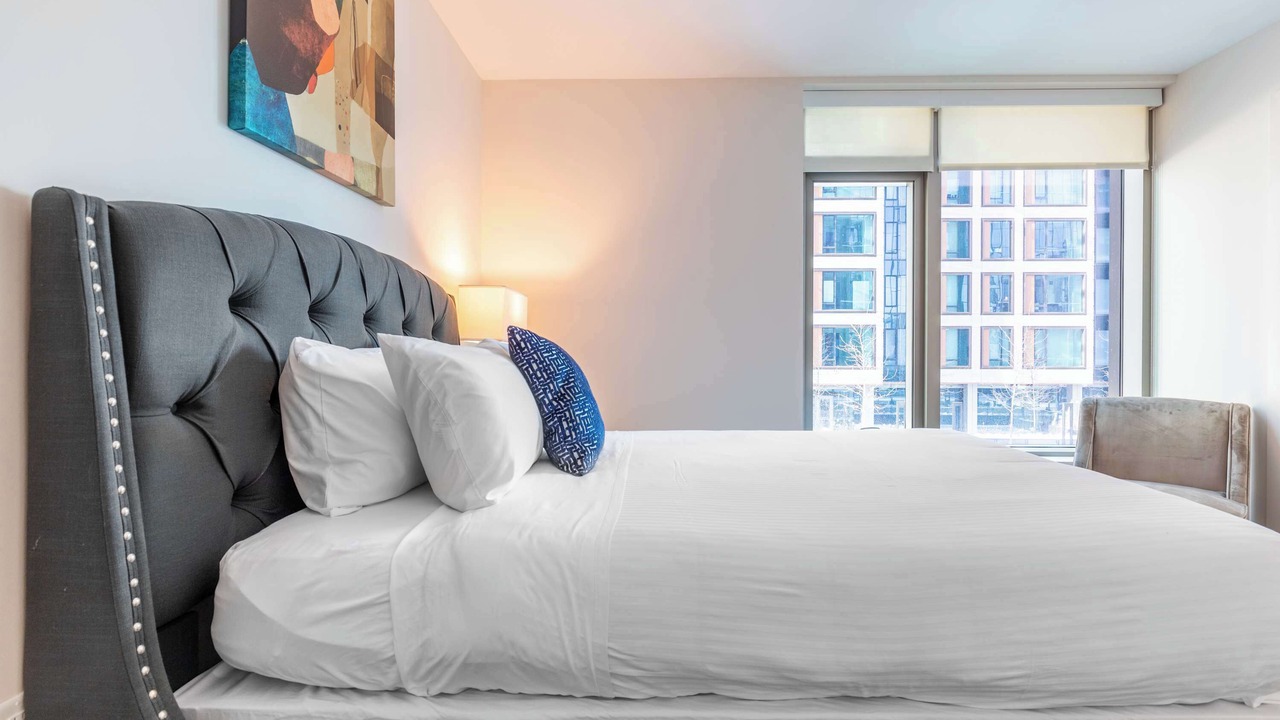 Photo of Bedroom in Seaport District