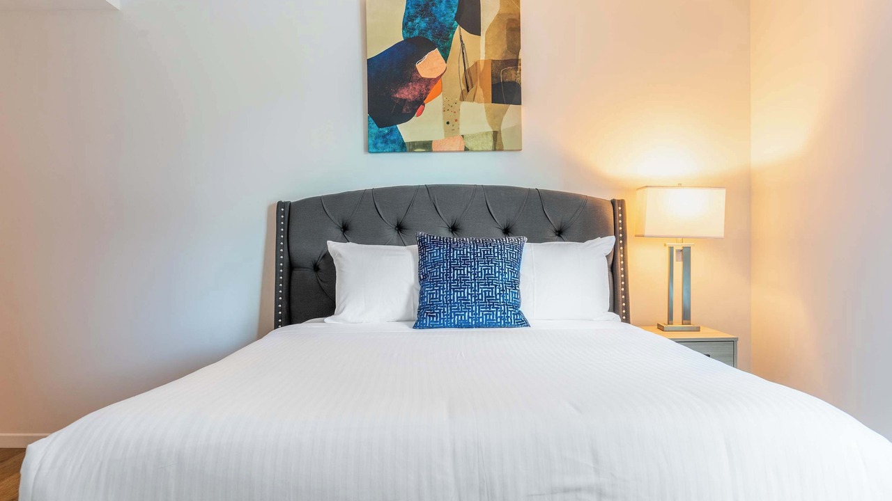 Photo of Bedroom in Seaport District