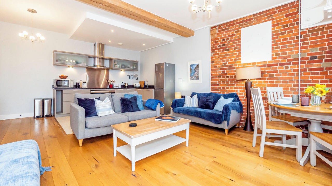 Photo of Livingroom in Gosport