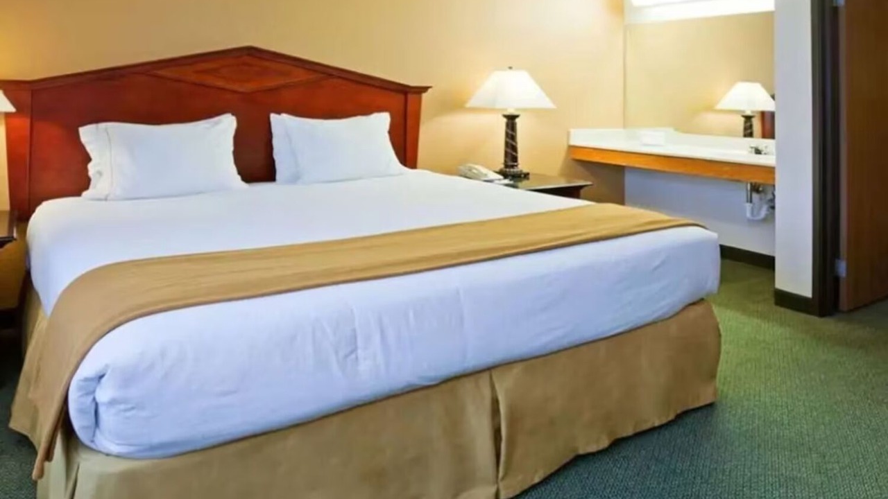 Photo of Bedroom in Eagan