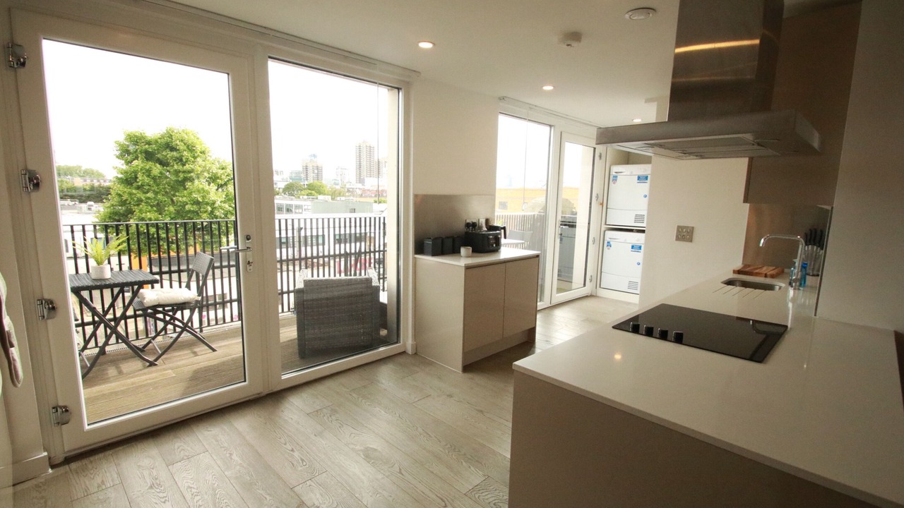 Photo of Others in Whitechapel