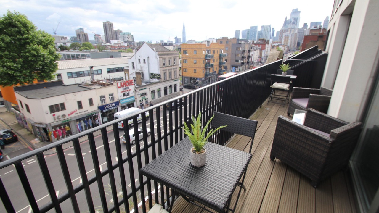 Photo of Others in Whitechapel