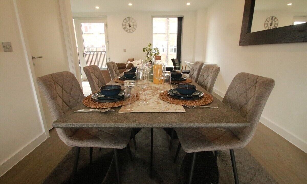 Photo of Others in Whitechapel