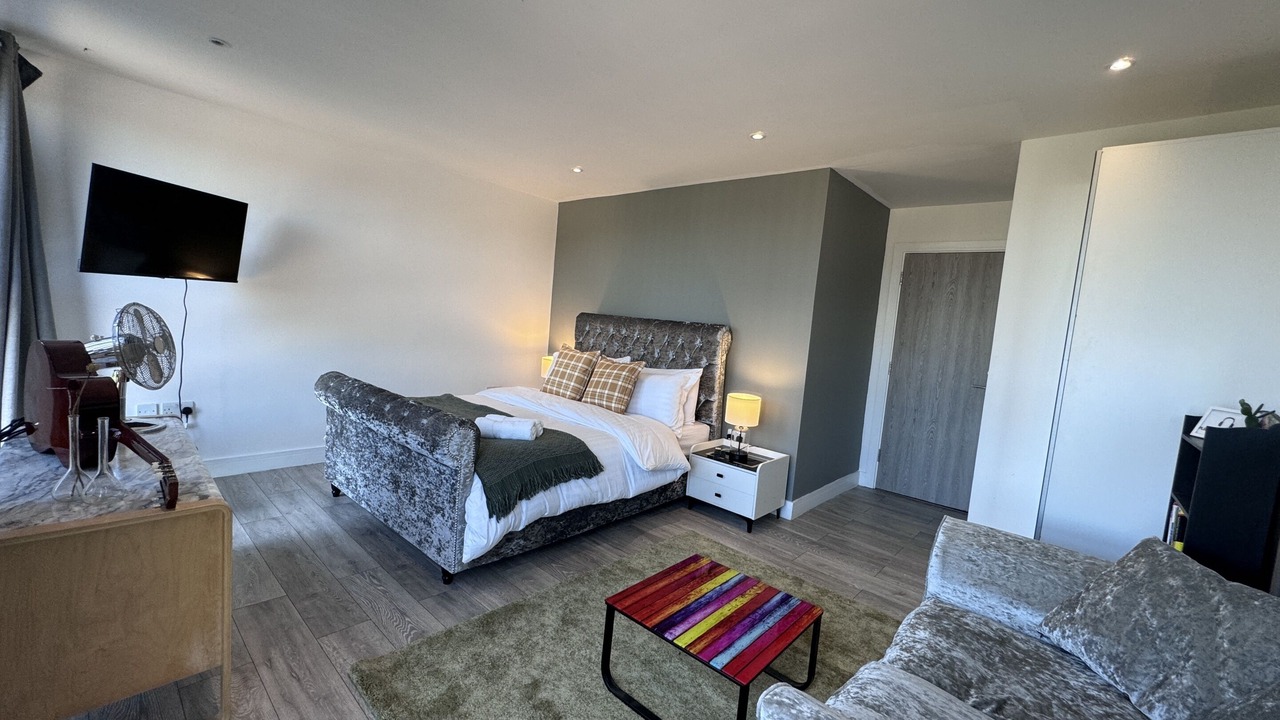 Photo of Others in Weavers