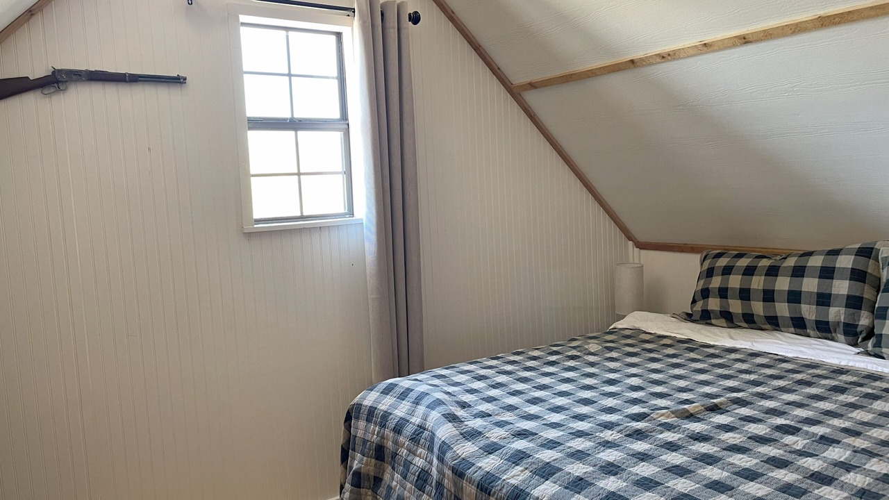 Photo of Bedroom in Study Butte-Terlingua