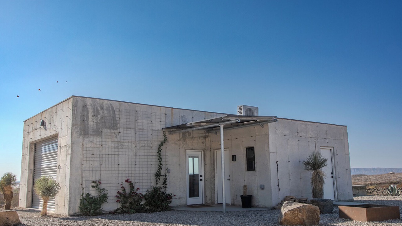 Photo of Bedroom in Study Butte-Terlingua