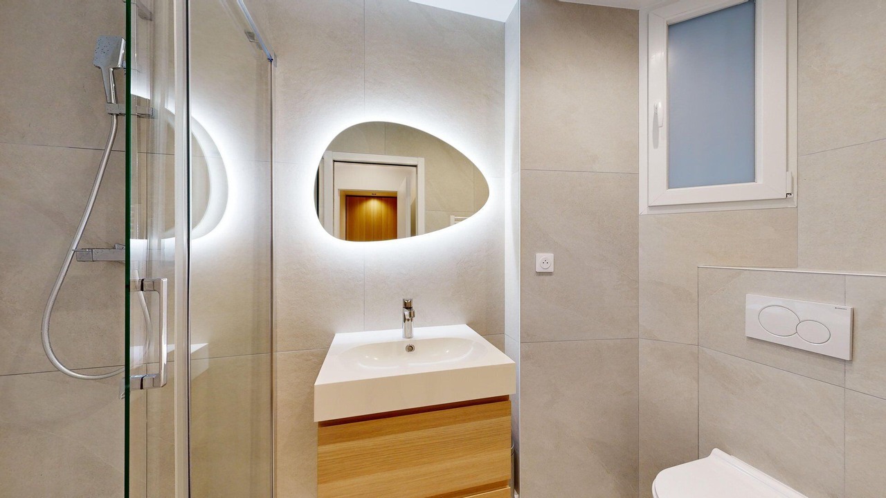 Photo of Bathroom in Arts-et-Metiers