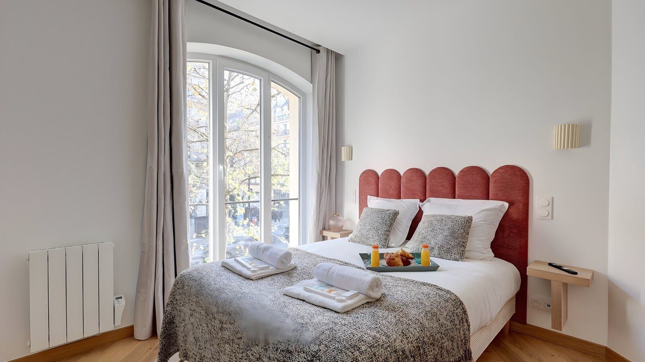 Photo of Bedroom in Arts-et-Metiers