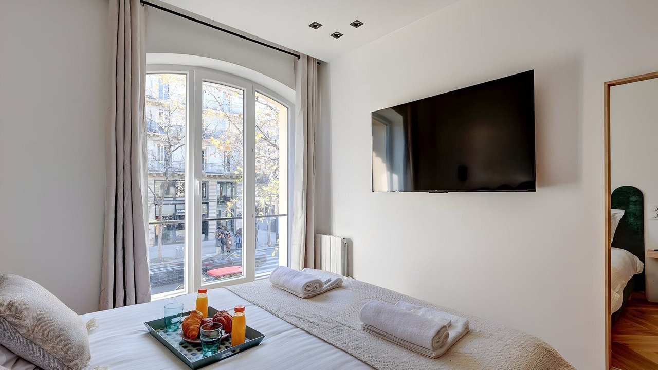 Photo of Bedroom in Arts-et-Metiers