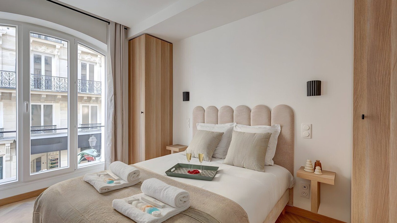 Photo of Bedroom in Arts-et-Metiers