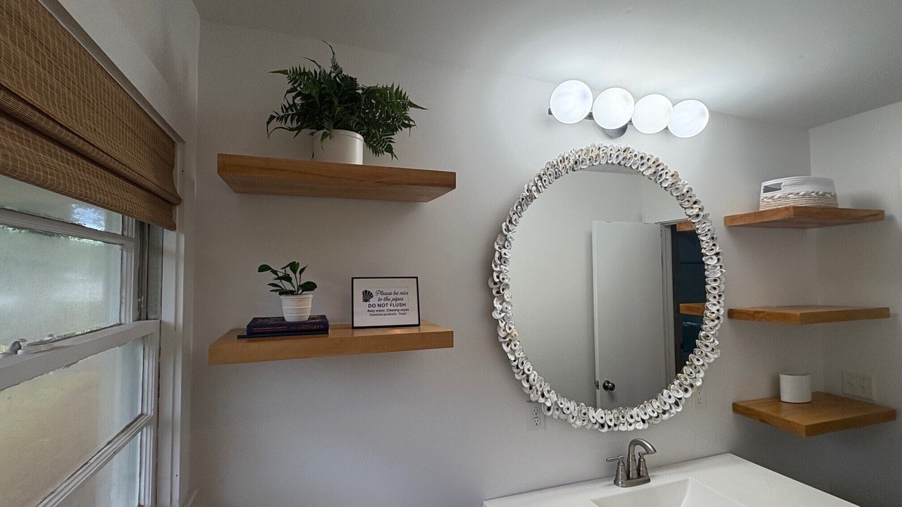 Photo of Bathroom in Hanahan