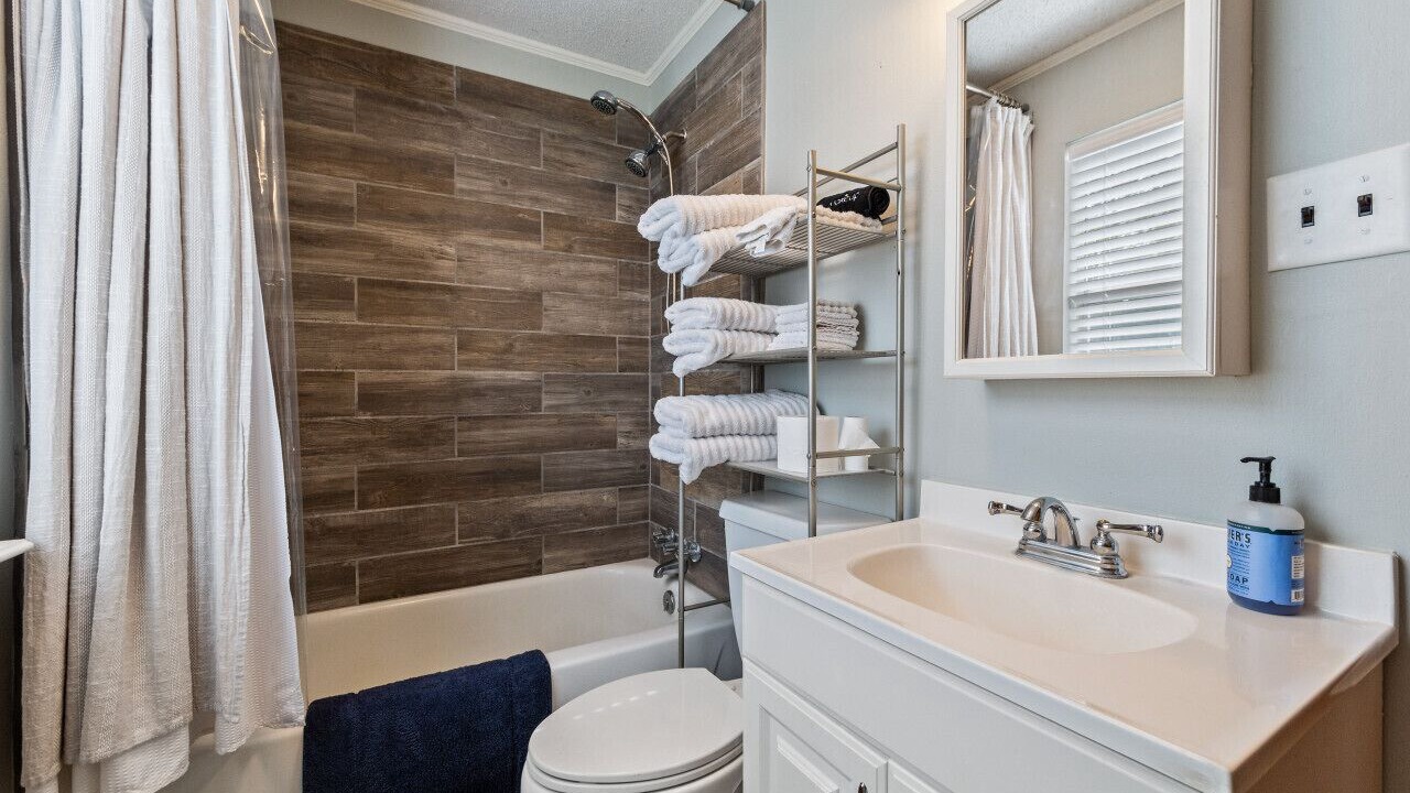 Photo of Bathroom in Maurepas
