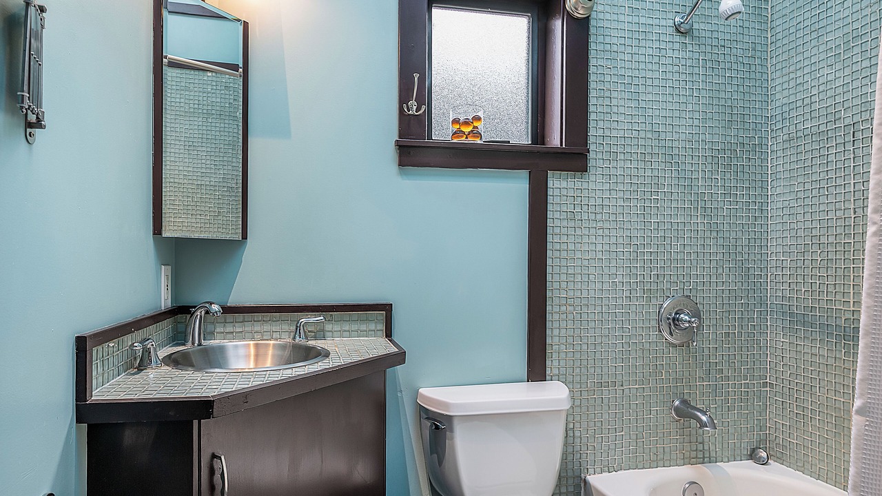 Photo of Bathroom in Broadway