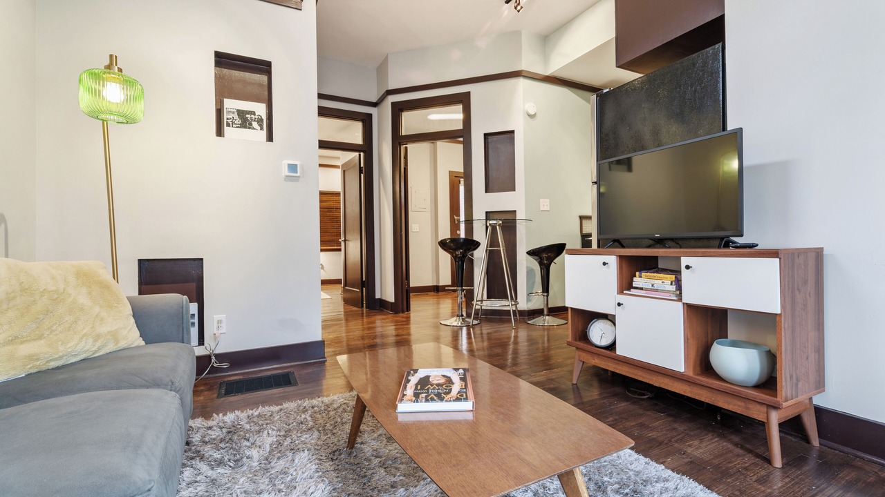Photo of Livingroom in Broadway