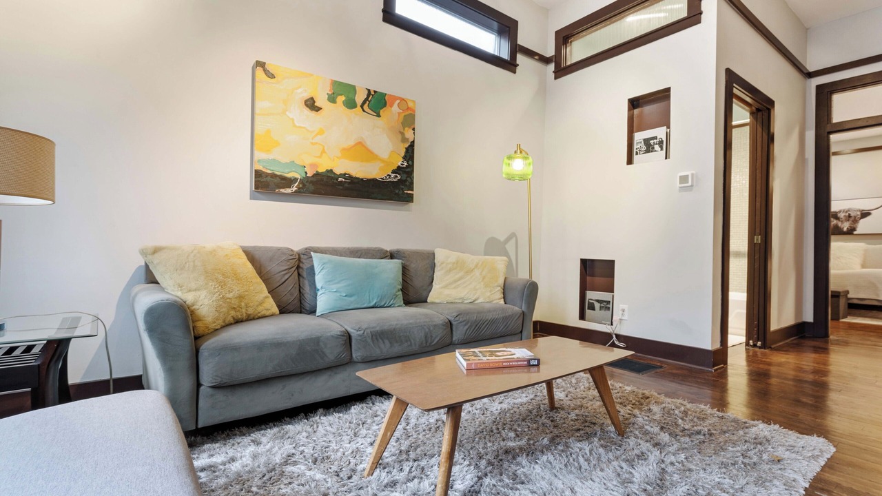 Photo of Livingroom in Broadway