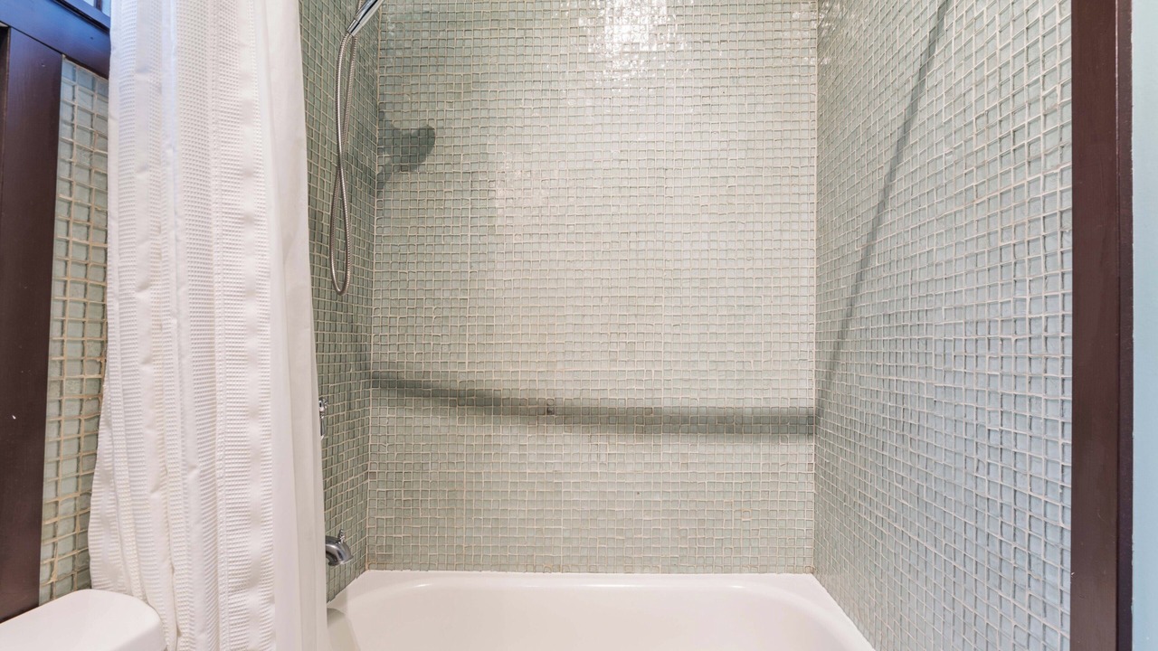 Photo of Bathroom in Broadway