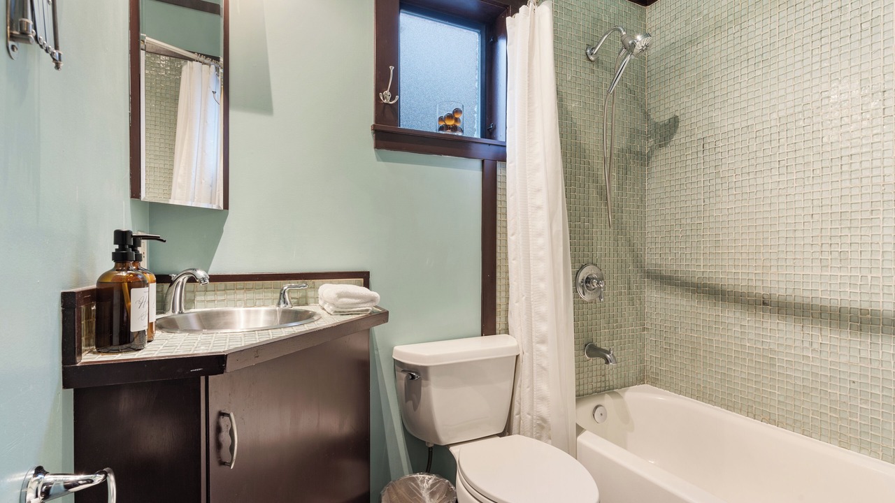 Photo of Bathroom in Broadway