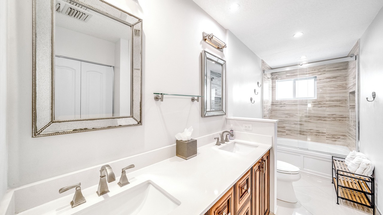 Photo of Bathroom in Lighthouse Point