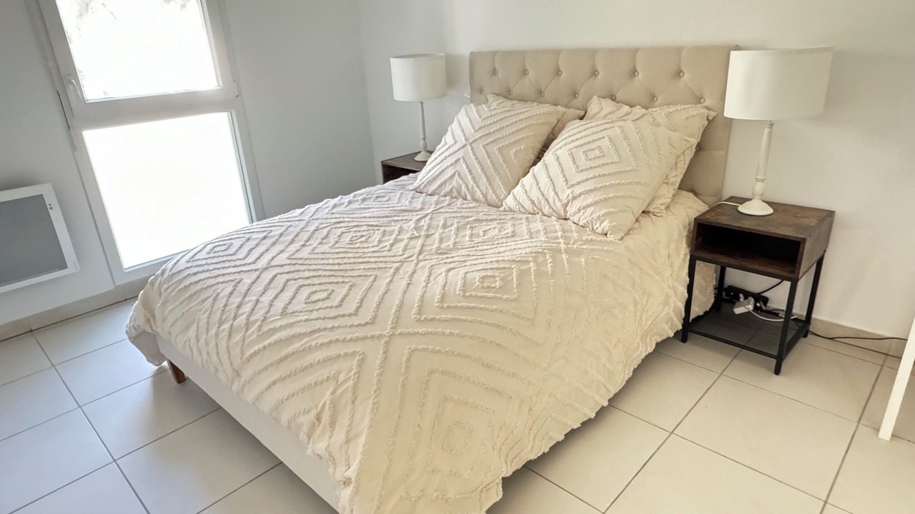 Photo of Bedroom in Hopitaux-Facultes